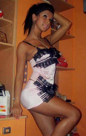 Bethany (27), North Carolina adult dating profile image