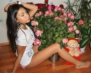 Meet Alejandra from Ohio (24) | Discreet Adult Dating
