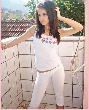 Madelyn, 20 from Washington | Older Men and Younger Women Dating