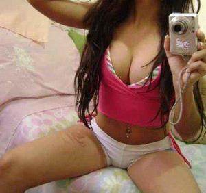 Angelica, 27, North Carolina local dating profile photo