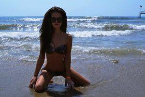 Meet Charlotte (19) from Arizona | No-Strings Adult Dating