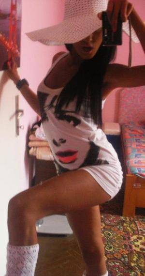 Meet Julissa (28) from North Carolina | Explicit Casual Dating