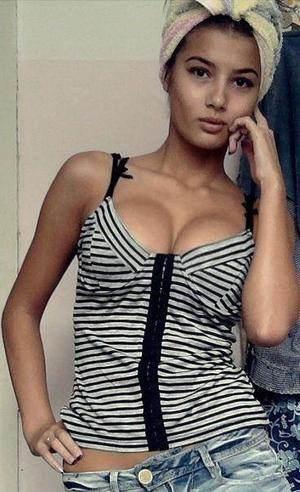 Nancy, 24, profile image for Montreal, QBC dating page