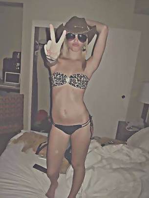 Profile photo for Aimee, 24, Ontario adult dating