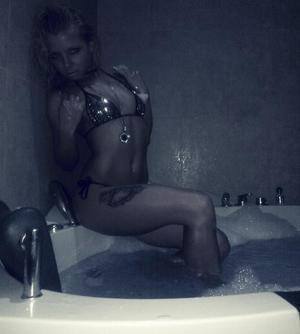 Meet Tatiana (20) from North Carolina | Explicit Casual Dating