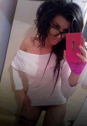 Meet Nichole (20) from California | Explicit Casual Dating