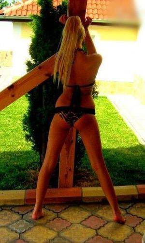 Angelina (29) from California profile image