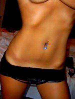 Meet Kacey (18) from New York | Explicit Casual Dating