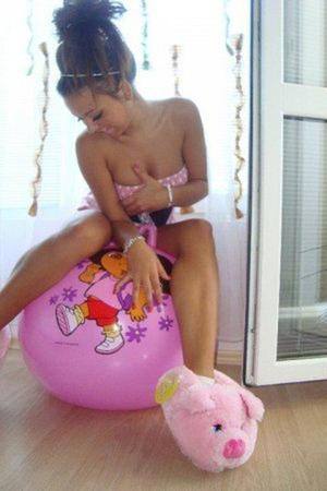 Aileen, 30, North Carolina | No-Nonsense Hookup Profile