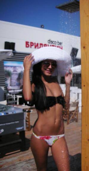 Connect with Ellie (19) | Missouri Adult Fun