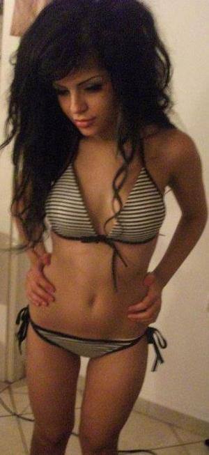 Meet Katie (18) from California | Explicit Casual Dating