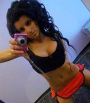 Meet Katharine (19) from Florida | Explicit Casual Dating