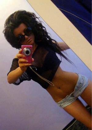 Meet Lindsay (24) from Quebec | Explicit Casual Dating