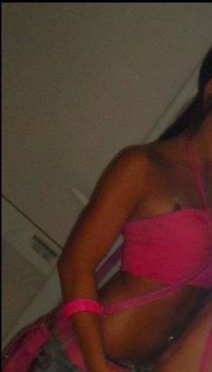 Connect with Kelsey (22) | Hawaii Adult Fun