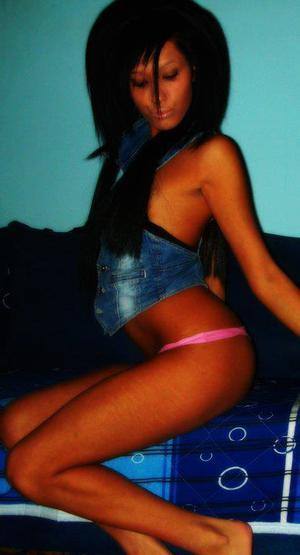 Meet Latasha (20) from Wisconsin | Explicit Casual Dating