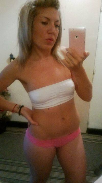 Meet Amy (26) from Ontario | Explicit Casual Dating