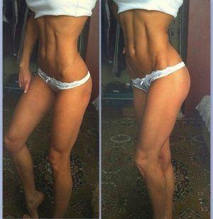 Photo of Luciana (29), adult profile in Victoria, MN