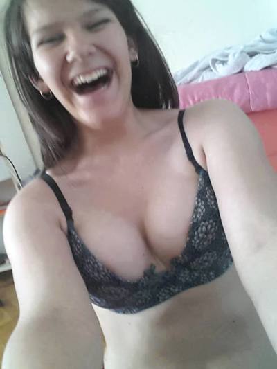 Connect with Domonique (22) | British Colombia Adult Fun