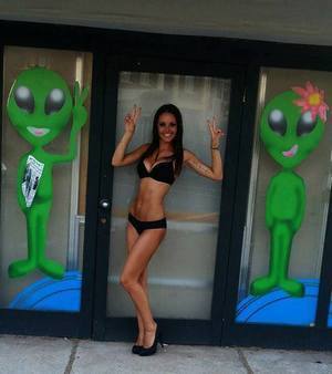 Meet Alanna (18) from Kansas | Explicit Casual Dating