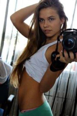 Meet Clarissa (28) from Arizona | Explicit Casual Dating