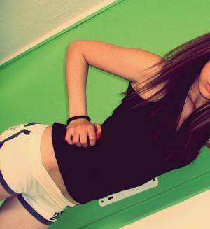 Meet Arielle (27) from Virginia | Explicit Casual Dating