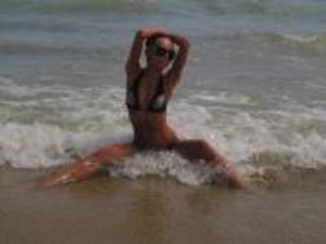 Meet local singles like Keira from Nevada who want to fuck tonight