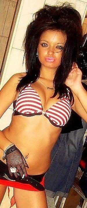 Takisha from Windsor, Wisconsin is looking for adult webcam chat