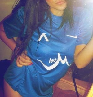 Meredith from Quebec is looking for adult webcam chat