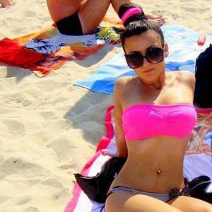 Leah from Arizona is looking for adult webcam chat