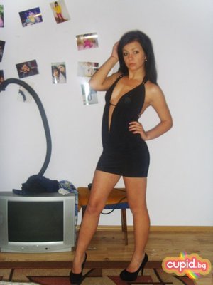 Augustina is a cheater looking for a guy like you!