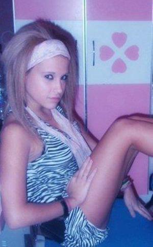 Melani from Travilah, Maryland is looking for adult webcam chat