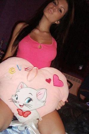 Brooke from Minnesota is looking for adult webcam chat
