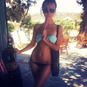 Looking for local cheaters? Take Gabriela from Delaware home with you