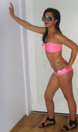 Mariam from Michigan is interested in nsa sex with a nice, young man