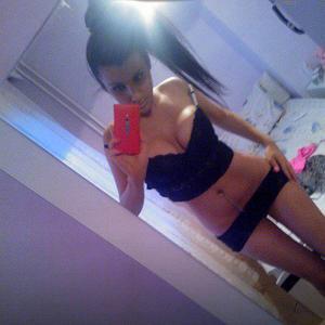 Kelly from Maine is looking for adult webcam chat