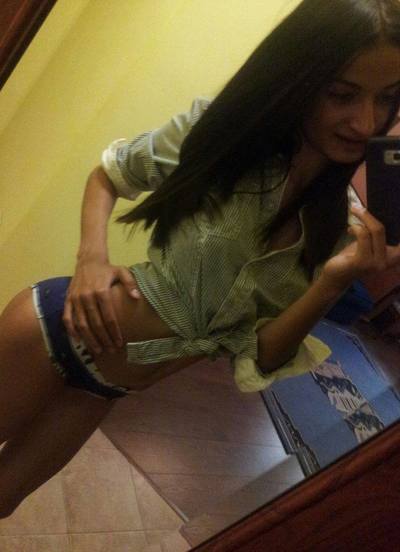 Looking for girls down to fuck? Kayla from West Virginia is your girl