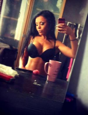 Cody from Kansas is looking for adult webcam chat