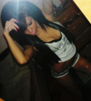 Shari is a cheater looking for a guy like you!