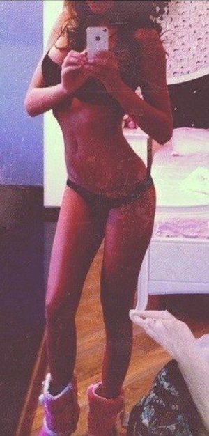 Meet local singles like Isabela from Illinois who want to fuck tonight