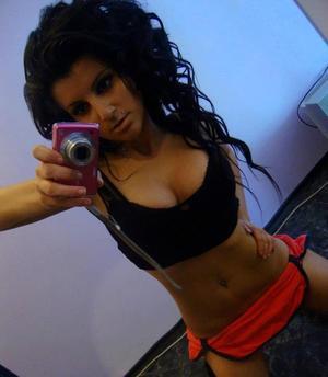 Looking for local cheaters? Take Nicole from Ohio home with you