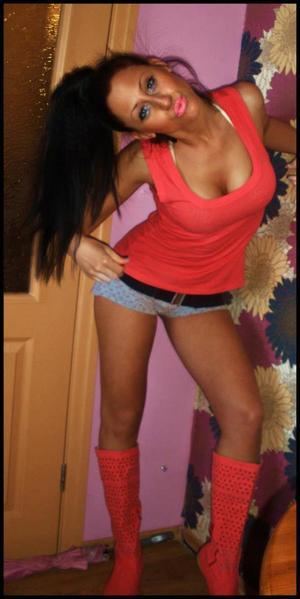 Escorts like Destini are down to fuck you now!