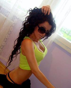 Looking for girls down to fuck? Lizbeth from Rhode Island is your girl