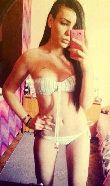 Mia from Pennsylvania is looking for adult webcam chat