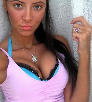 Looking for local cheaters? Take Janie from Arkansas home with you