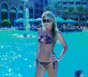 Meet local singles like Eva from Indiana who want to fuck tonight