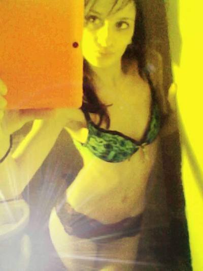 Stefanie is a cheater looking for a guy like you!