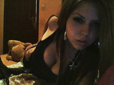 Alayna from Kansas is looking for adult webcam chat