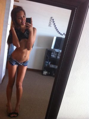 Alanna is a cheater looking for a guy like you!