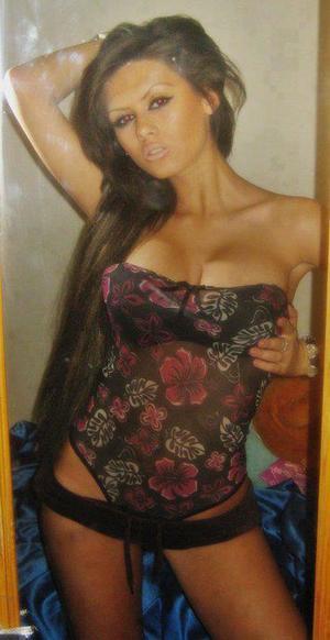 Bonnie from Oregon is looking for adult webcam chat