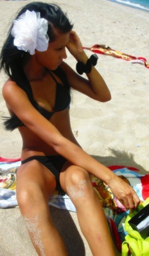 Meet local singles like Nicole from Connecticut who want to fuck tonight